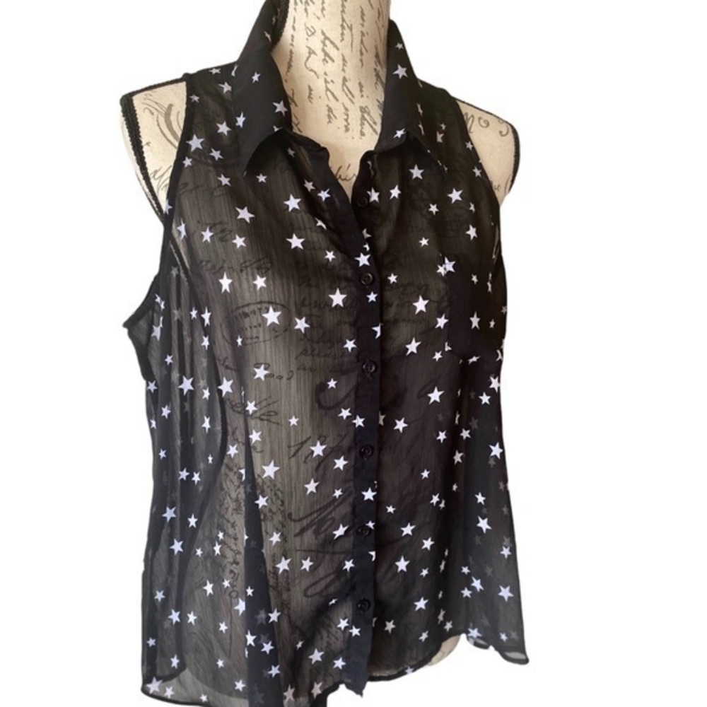 No Boundaries Sleeveless Star Pattern  Black and White Blouse Size XL
